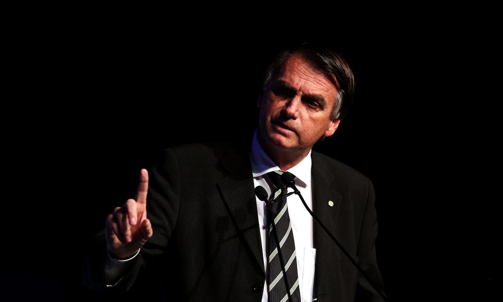 Presidente Jair Bolsonaro fará cirurgia para evitar hérnia incisional