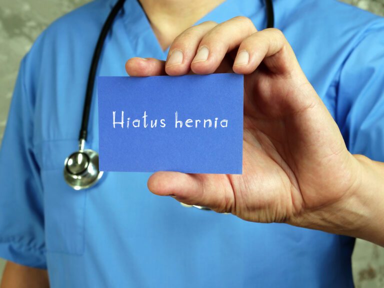 médico que realiza o tratamento para hérnia de hiato